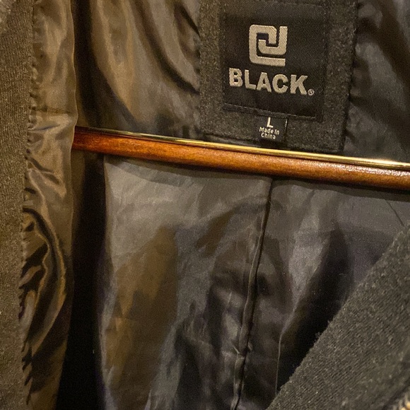 Buckle Black coat - Picture 8 of 8